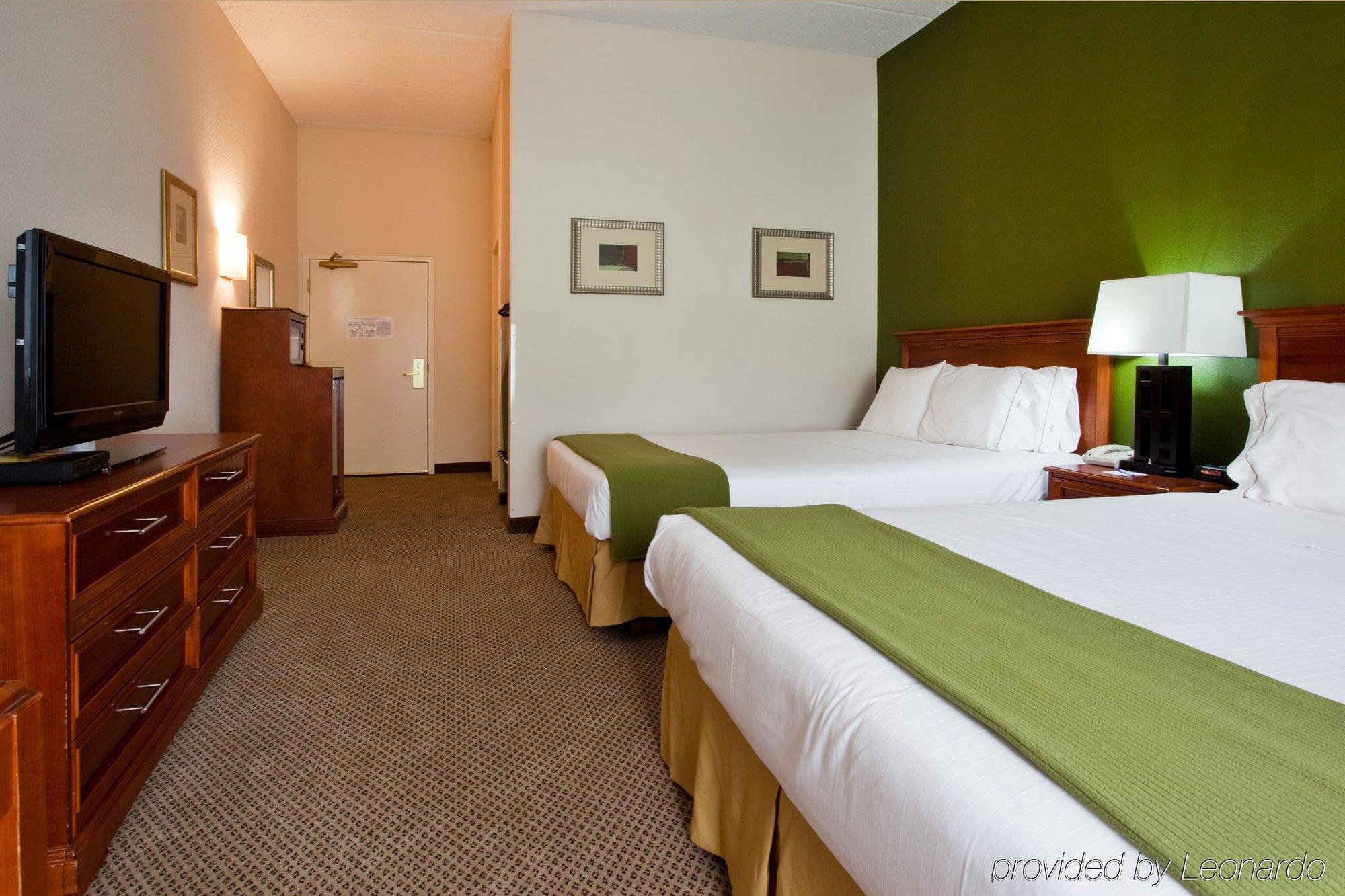 Holiday Inn Express Hotel & Suites Dublin, An Ihg Hotel Chambre photo