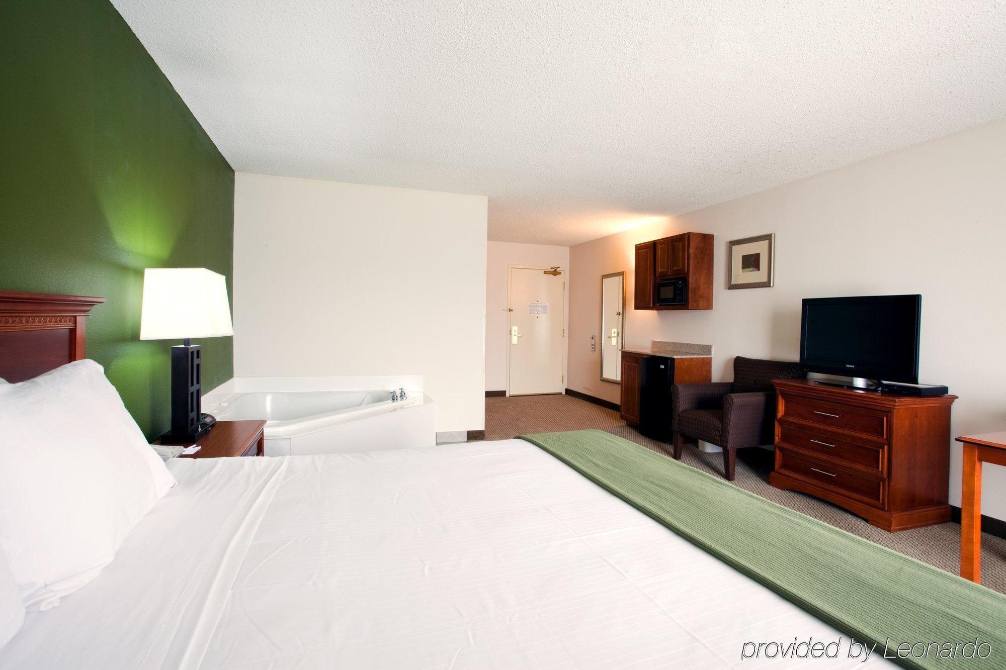 Holiday Inn Express Hotel & Suites Dublin, An Ihg Hotel Chambre photo