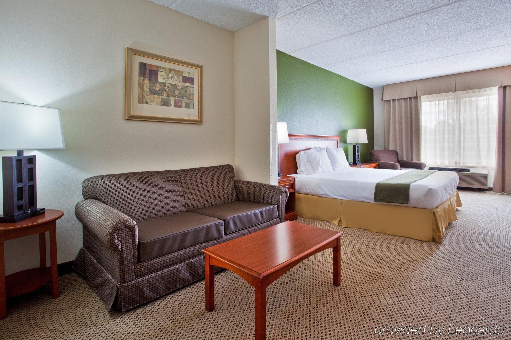 Holiday Inn Express Hotel & Suites Dublin, An Ihg Hotel Extérieur photo